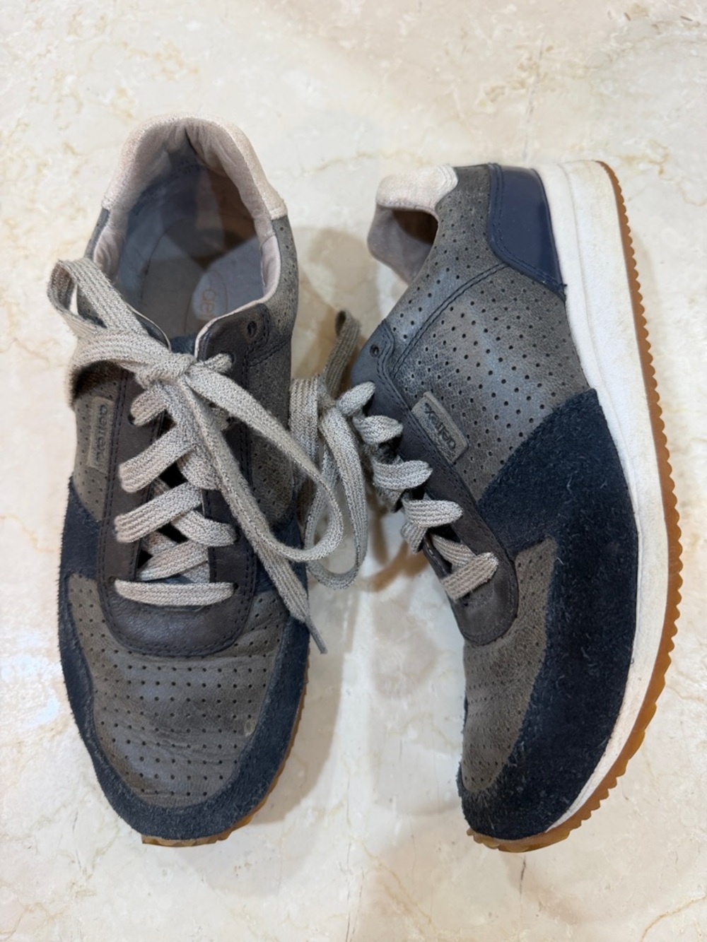 Aetrex Daphne Navy & Gray Leather/Suede Sneakers size 6